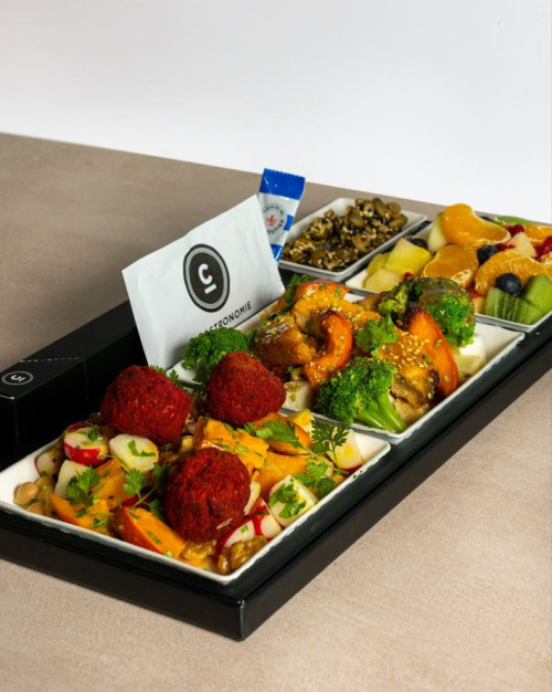 Plateau repas vegan / Vegan meal tray