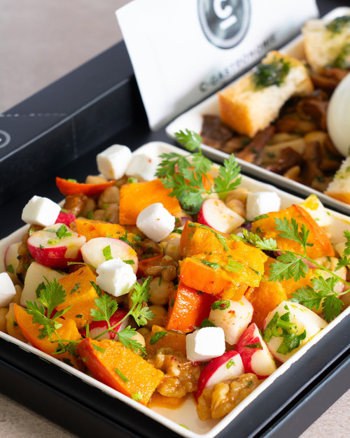 Plateau repas végétarien / Vegatarian meal tray