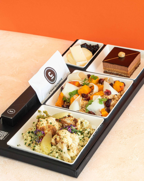 Plateau repas végétarien / Vegatarian meal tray