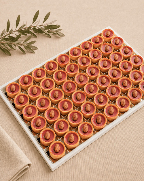 Tartelettes aux pralines roses - Plateau de 24 pièces / Pink praline tartlets - Tray of 24 pieces