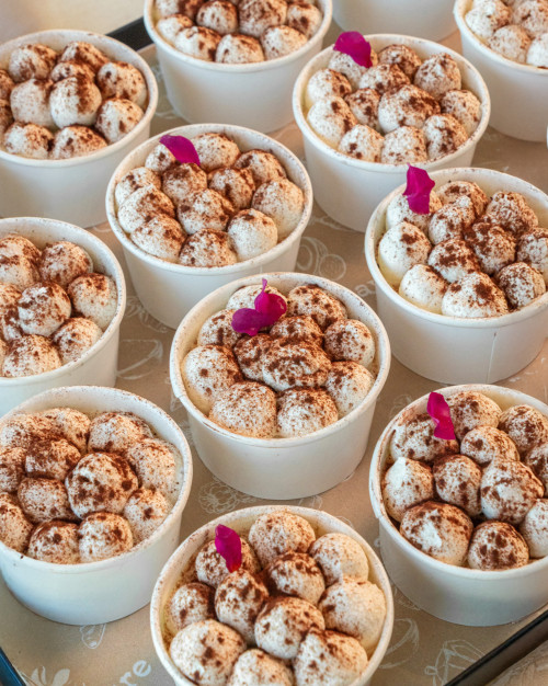 Tiramisu - plateau de 20 pièces / Tiramisu - tray of 20 pieces